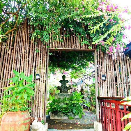 Artist'S Place Trat Dış mekan fotoğraf