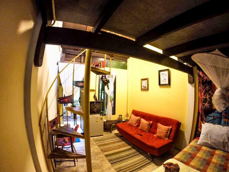 Artist'S Place Trat Dış mekan fotoğraf